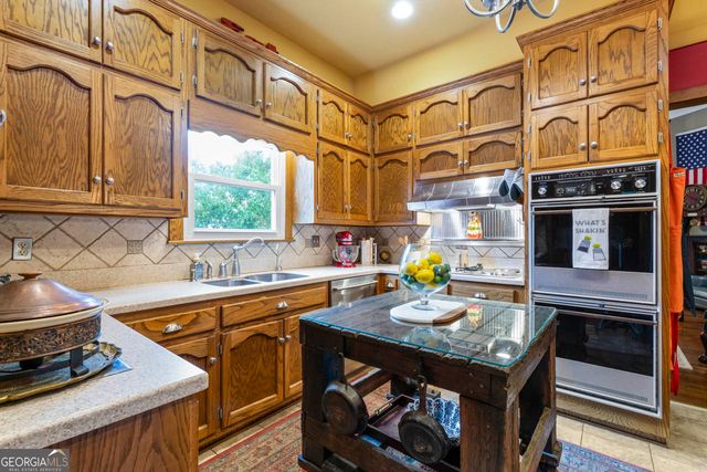 147 Stafford Avenue, Barnesville, GA 30204