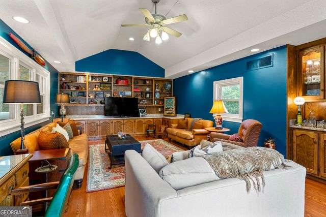 147 Stafford Avenue, Barnesville, GA 30204