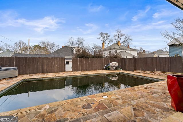 147 Stafford Avenue, Barnesville, GA 30204