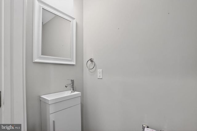 2822 LIVINGSTON ST, Philadelphia, PA 19134