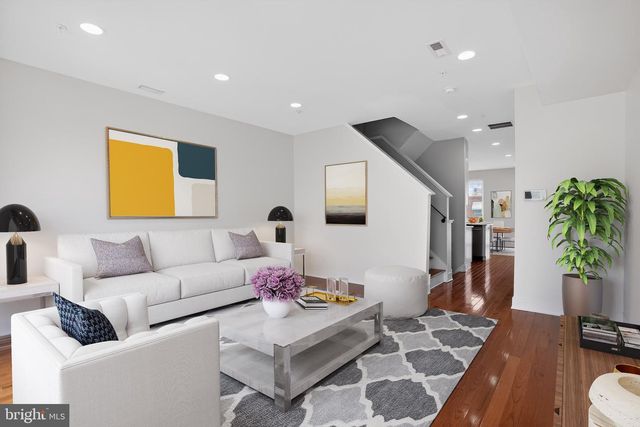 2822 LIVINGSTON ST, Philadelphia, PA 19134