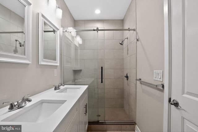 2822 LIVINGSTON ST, Philadelphia, PA 19134