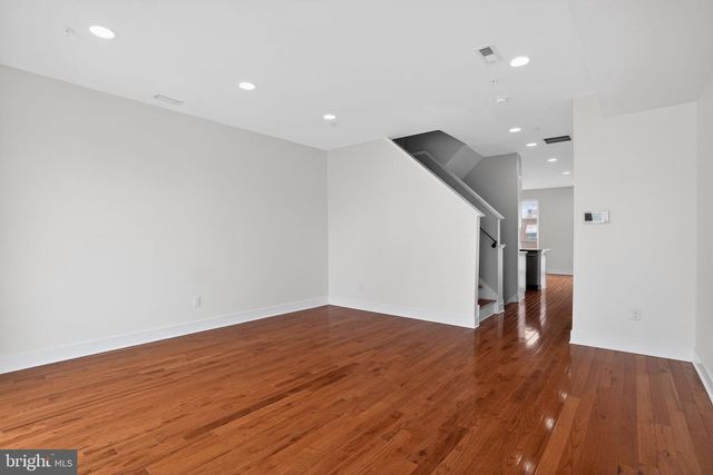 2822 LIVINGSTON ST, Philadelphia, PA 19134
