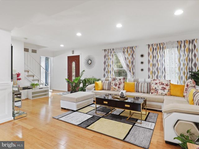 1912 PRELUDE DR, Vienna, VA 22182