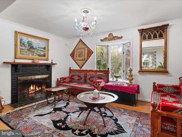 1912 PRELUDE DR, Vienna, VA 22182