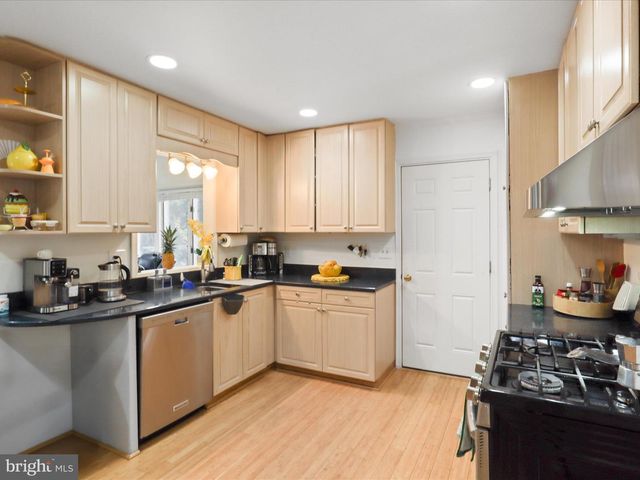 1912 PRELUDE DR, Vienna, VA 22182