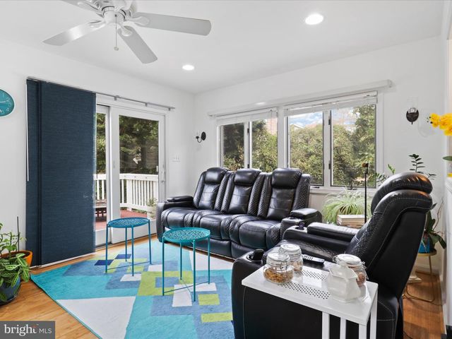 1912 PRELUDE DR, Vienna, VA 22182