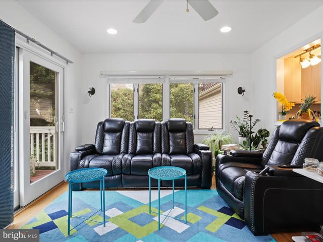 1912 PRELUDE DR, Vienna, VA 22182