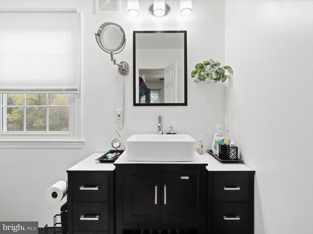 1912 PRELUDE DR, Vienna, VA 22182