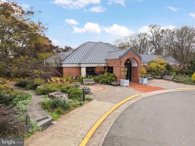 1912 PRELUDE DR, Vienna, VA 22182