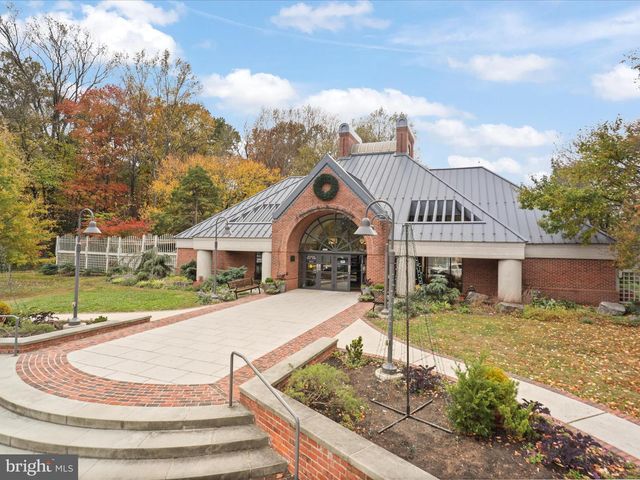 1912 PRELUDE DR, Vienna, VA 22182