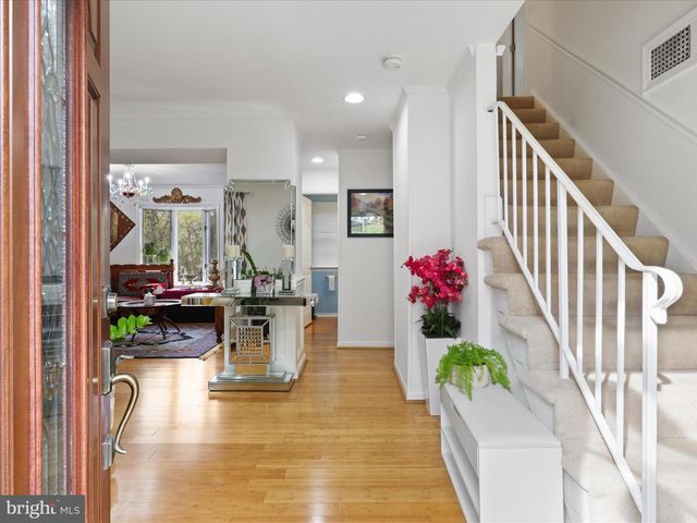 1912 PRELUDE DR, Vienna, VA 22182