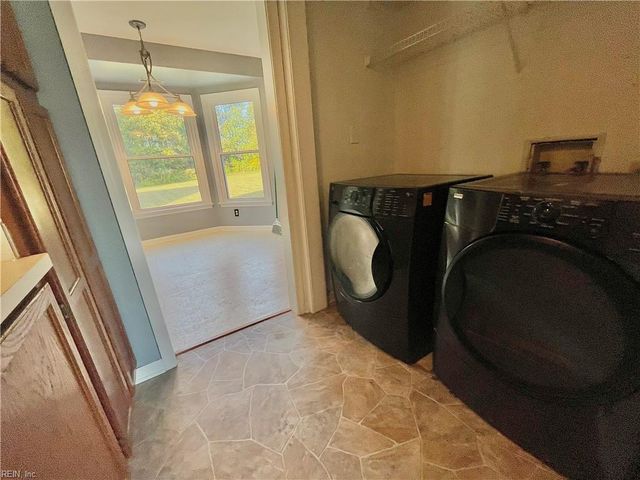 3732 Lilac DR, Portsmouth, VA 23703