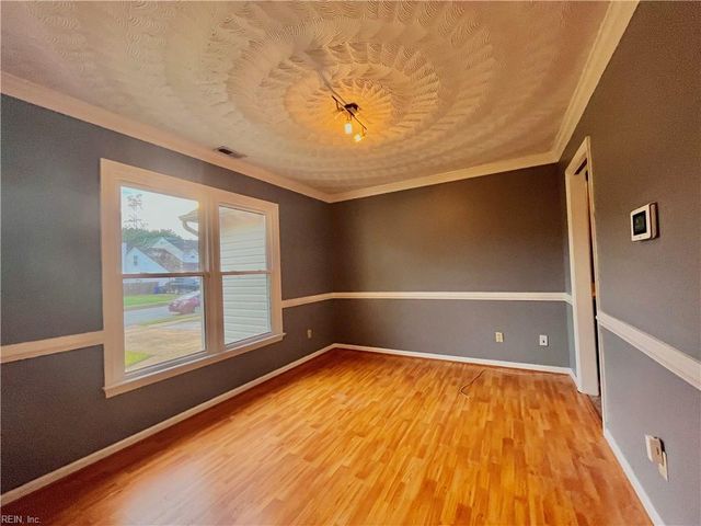 3732 Lilac DR, Portsmouth, VA 23703