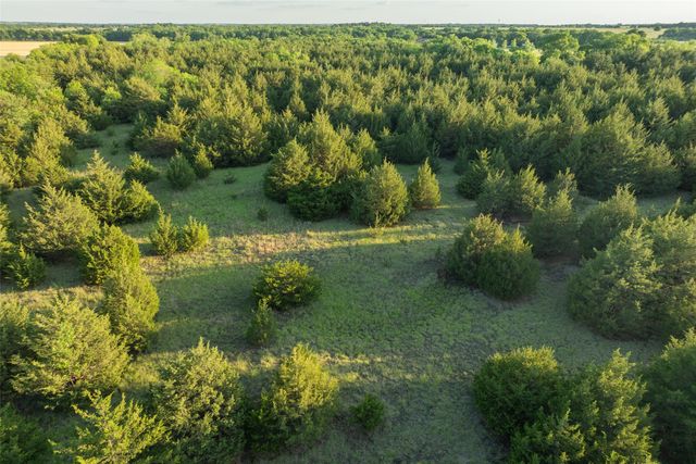 3150 Fm 272, Celeste, TX 75423