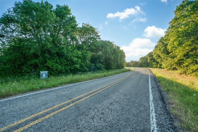 3150 Fm 272, Celeste, TX 75423