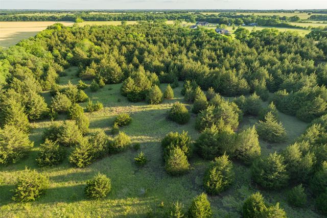 3150 Fm 272, Celeste, TX 75423
