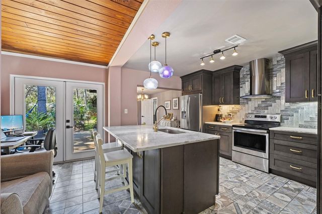 430 S VIRGINIA AVENUE, Sanford, FL 32771