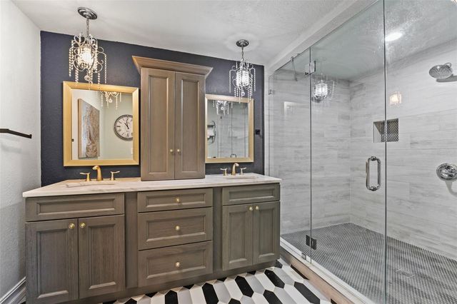 430 S VIRGINIA AVENUE, Sanford, FL 32771