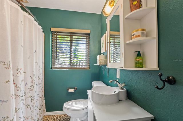 430 S VIRGINIA AVENUE, Sanford, FL 32771