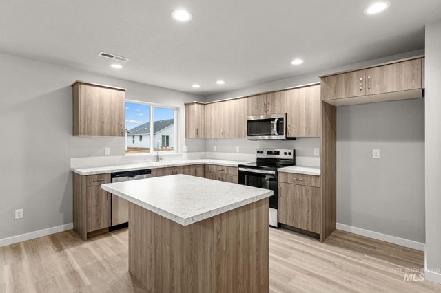 2874 W Taiban Creek Dr, Kuna, ID 83634