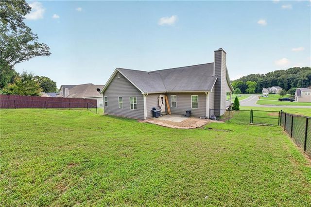 212 Burnt Hickory Lane SE, Calhoun, GA 30701
