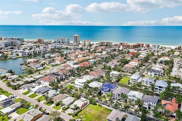 17610 1ST STREET E, Redington Shores, FL 33708
