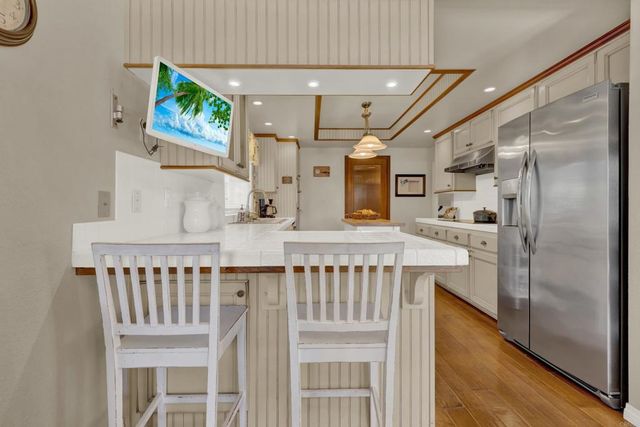10353 Oak Ranch Lane, Escondido, CA 92026