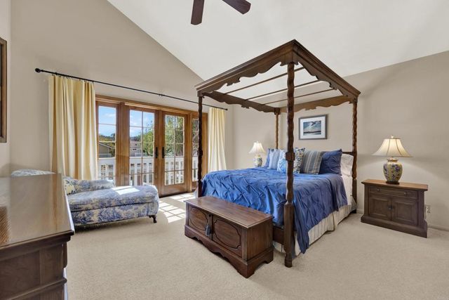 10353 Oak Ranch Lane, Escondido, CA 92026