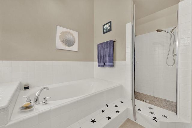 10353 Oak Ranch Lane, Escondido, CA 92026