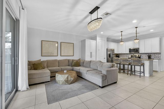 886 Ember Ridge, Loxahatchee, FL 33470