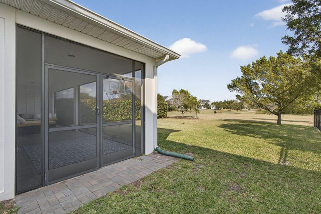 886 Ember Ridge, Loxahatchee, FL 33470