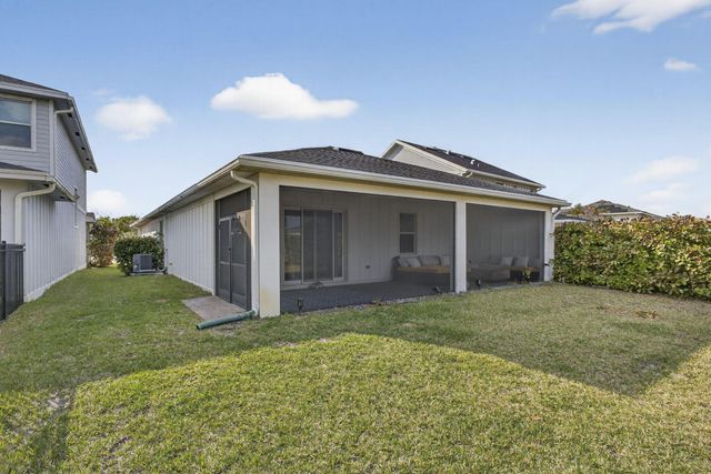 886 Ember Ridge, Loxahatchee, FL 33470