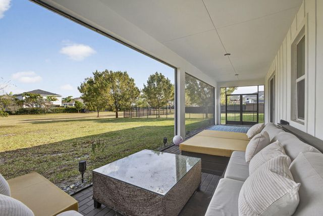 886 Ember Ridge, Loxahatchee, FL 33470