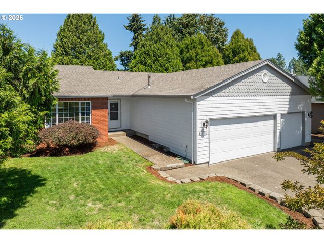 18918 HIGHLAND Dr, Oregon City, OR 97045