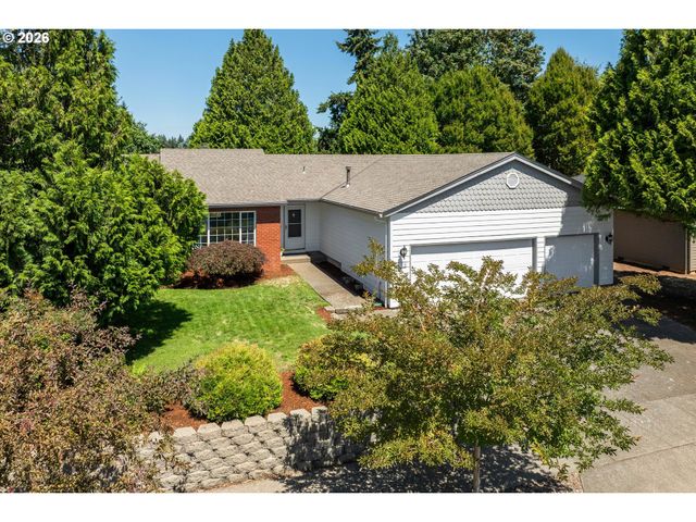 18918 HIGHLAND Dr, Oregon City, OR 97045