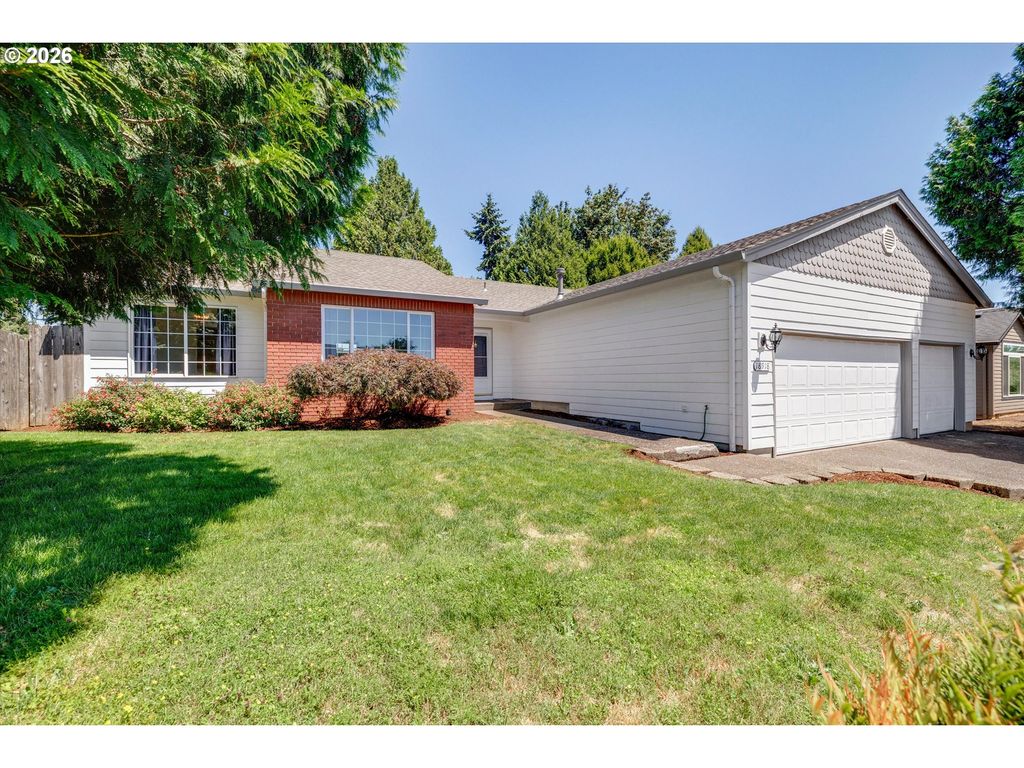 18918 HIGHLAND Dr, Oregon City, OR 97045