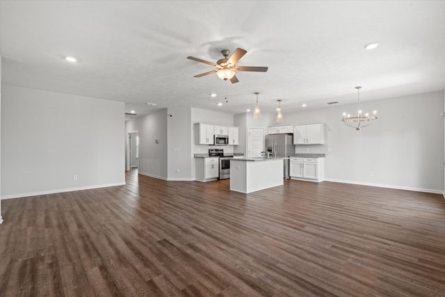 26 Mimosa Dr, Decherd, TN 37324