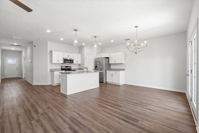 26 Mimosa Dr, Decherd, TN 37324