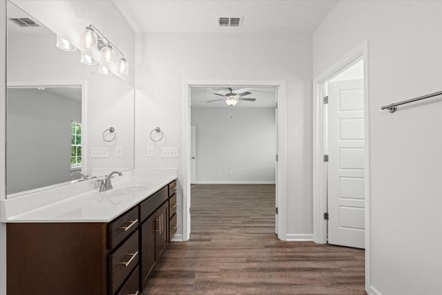 26 Mimosa Dr, Decherd, TN 37324