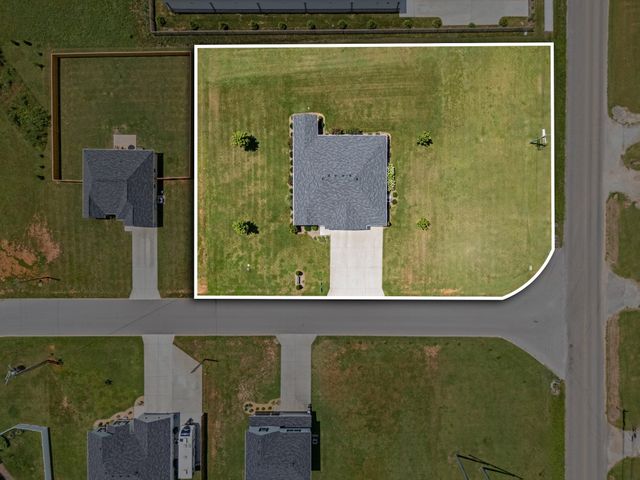 26 Mimosa Dr, Decherd, TN 37324