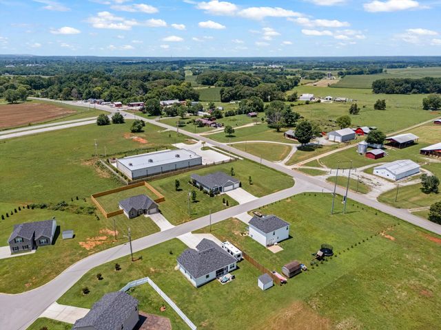 26 Mimosa Dr, Decherd, TN 37324