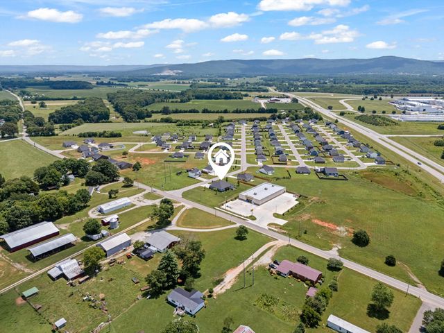 26 Mimosa Dr, Decherd, TN 37324