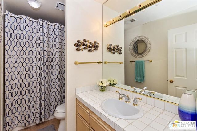 77733 S Calle Las Brisas, Palm Desert, CA 92211