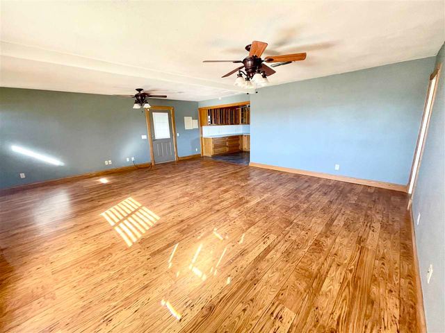 609 Meadow Lane, Frederick, OK 73542