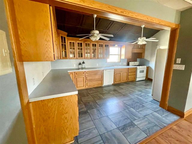 609 Meadow Lane, Frederick, OK 73542