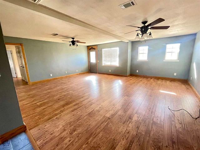 609 Meadow Lane, Frederick, OK 73542