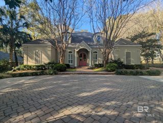 5 St Charles Place, Daphne, AL 36526