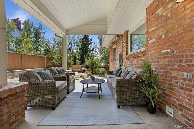 5552 S Kittredge Street, Centennial, CO 80015