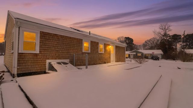 24 Hazelmoor Rd, Yarmouth, MA 02664